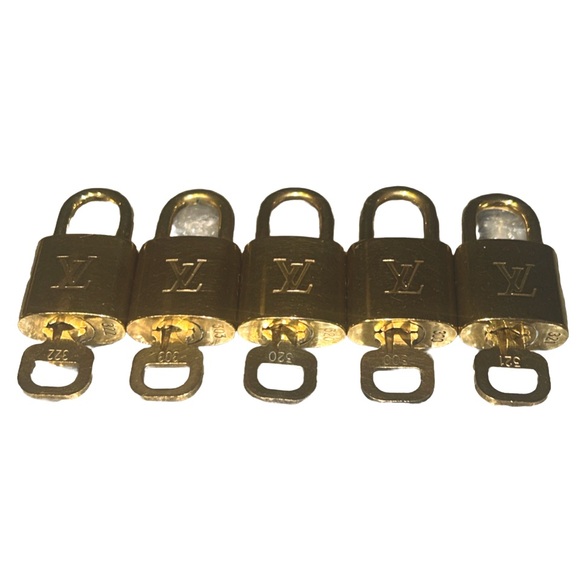 Louis Vuitton Lock & Key | Polished Shiny Clean | Gold | Random Number - Picture 3 of 3